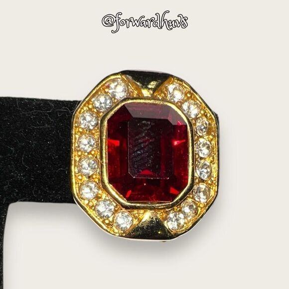 Vintage Rhinestone Earrings - Picture 3 of 8